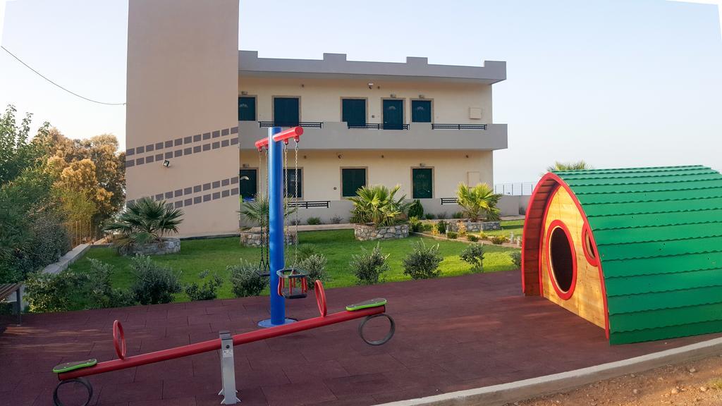 Kritamos Beach Apartments Frangokastello エクステリア 写真