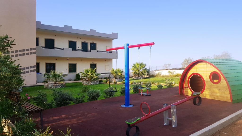 Kritamos Beach Apartments Frangokastello エクステリア 写真